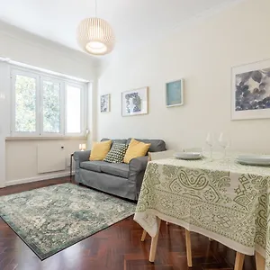 https://casa-do-largo-cozy-apartment-in-the-city-center.hotels-lisbon-portugal.com